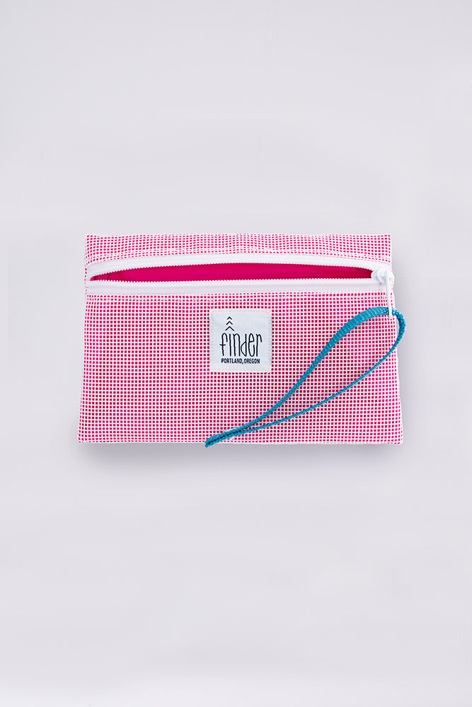 Light PInk Petite Snap Wristlet — Koehn & Koehn Jewelers